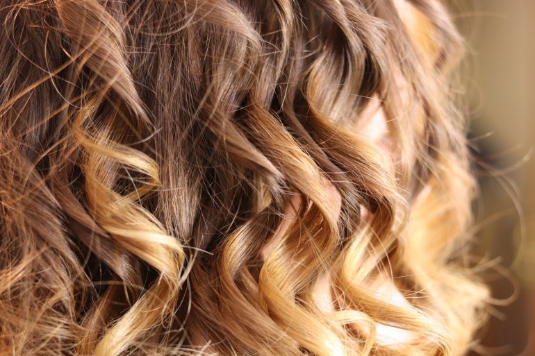 Capelli ricci con Arricciacapelli Cecotec
