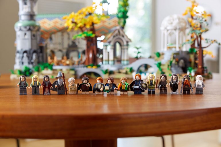 LEGO 10316 (minifigure)