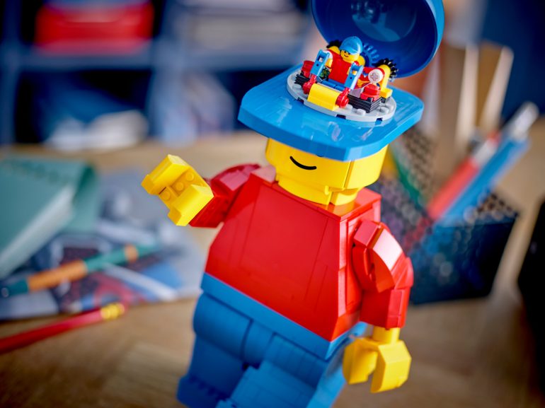 Minifigure LEGO gigante