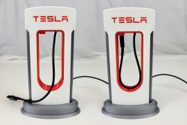 Supercharger Tesla da scrivania Tesla Supercharger da scrivania