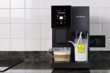 Recensione Cecotec Cremmaet CompactCcino Connected