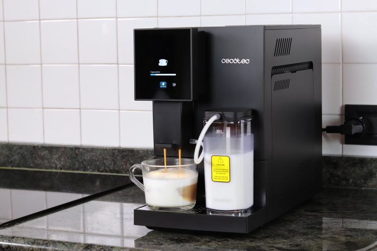 Cecotec Cremmaet Compactccino Connected (cappuccino)