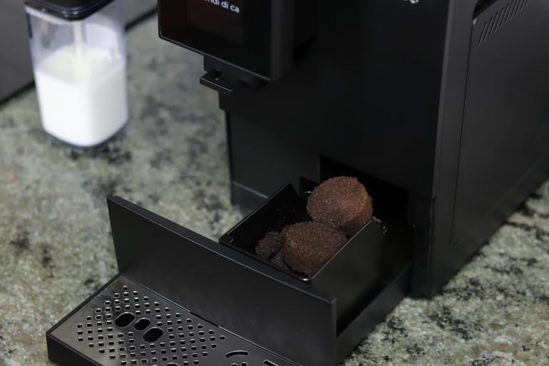 Cecotec Cremmaet Compactccino Connected (contenitore fondi)