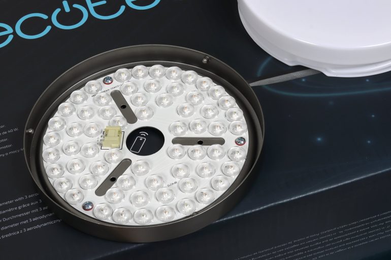 Ventilatore Cecotec 5290 (luci led)