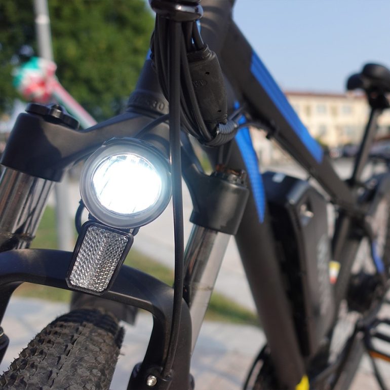 Duotts C29 (faro anteriore)
