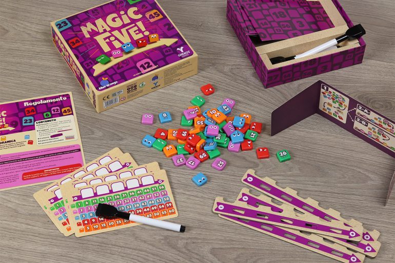 Magic Five! (dentro la scatola)