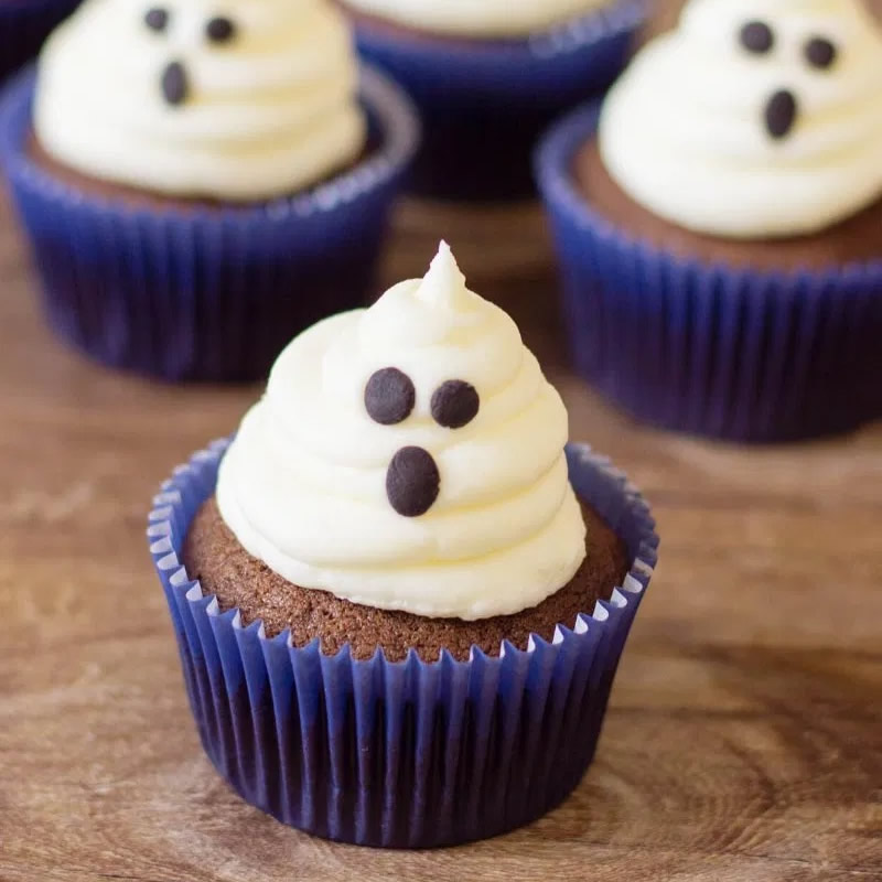 Muffin decorati come fantasmi