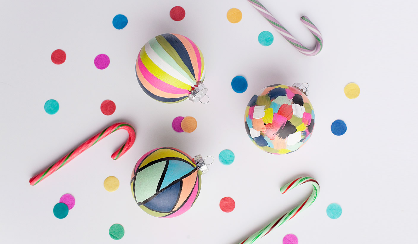 Palline di Natale moderne dipinte a mano
