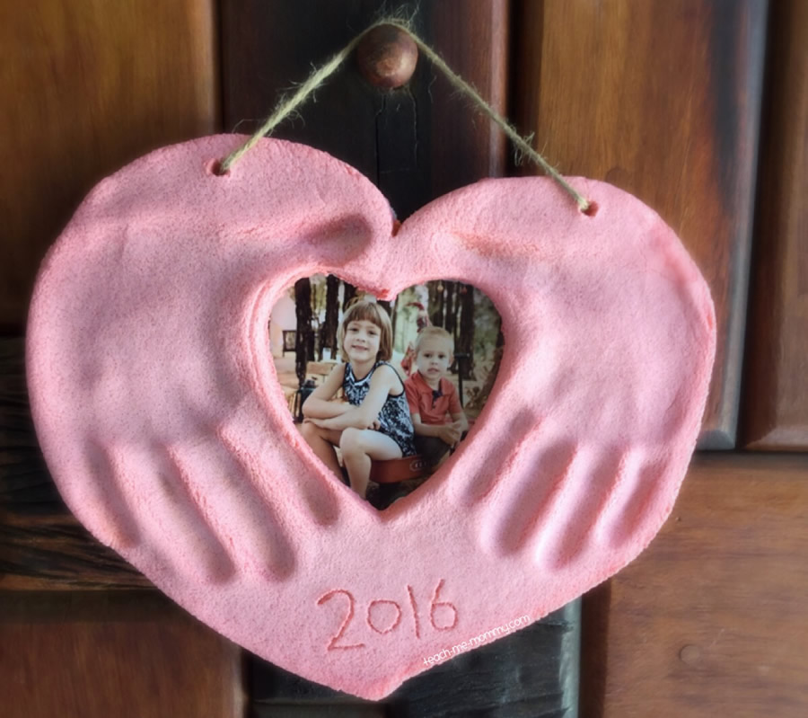 Portafoto a cuore con pasta di sale