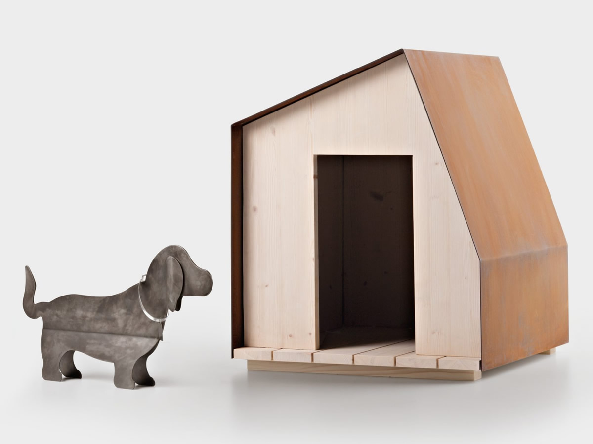 DOG HOUSE N° 1