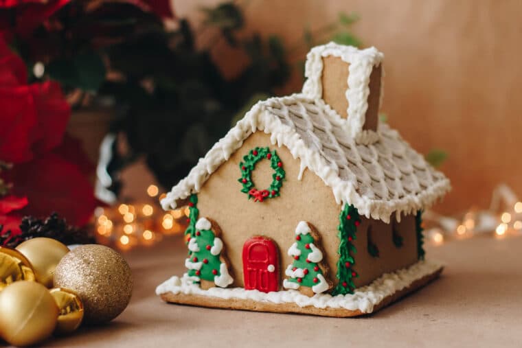 Casetta di pan di zenzero (I simboli del Natale)