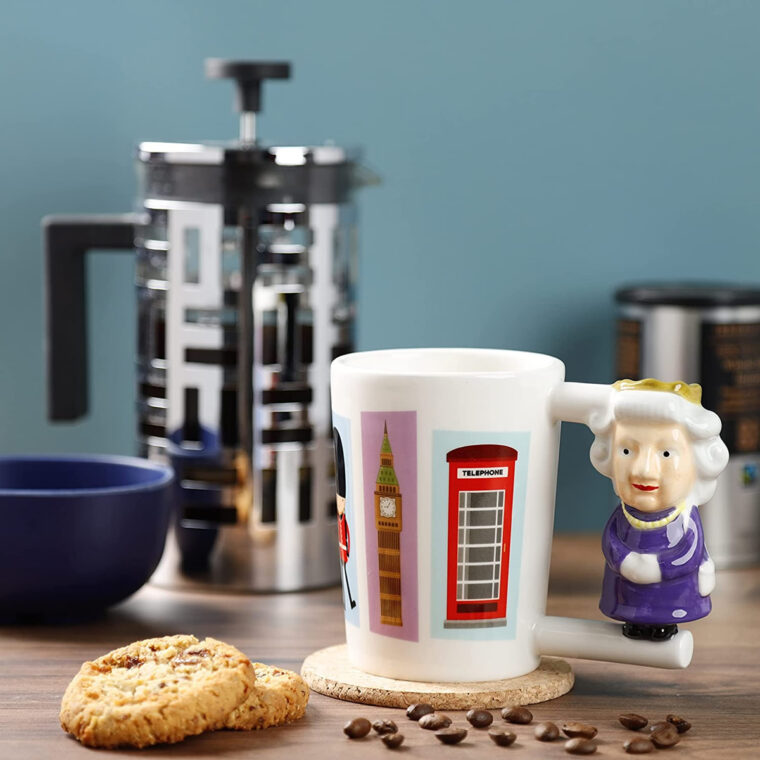 Mug con manico a forma di Regina