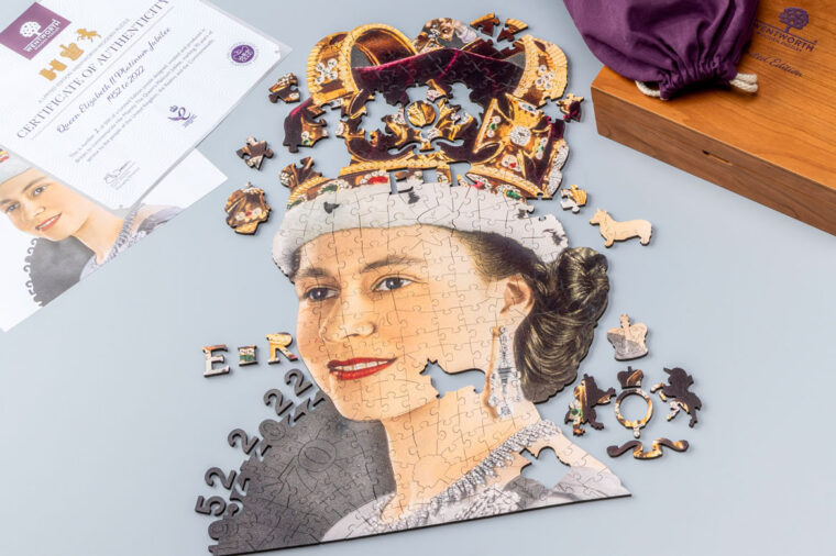Puzzle sagomato in legno edizione giubileo