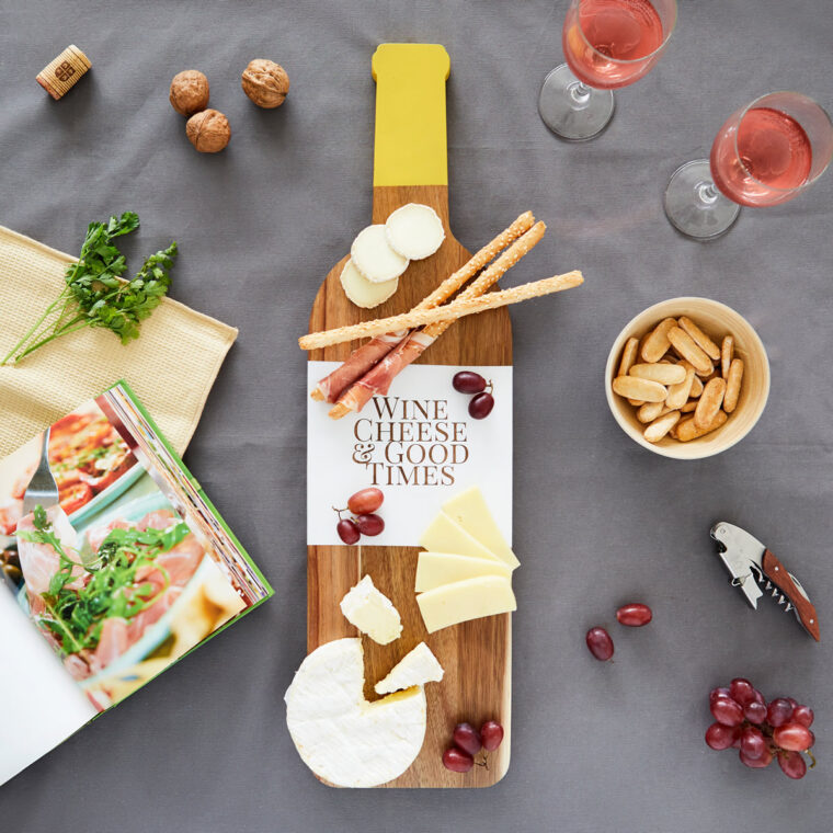 Tagliere a forma di bottiglia di vino